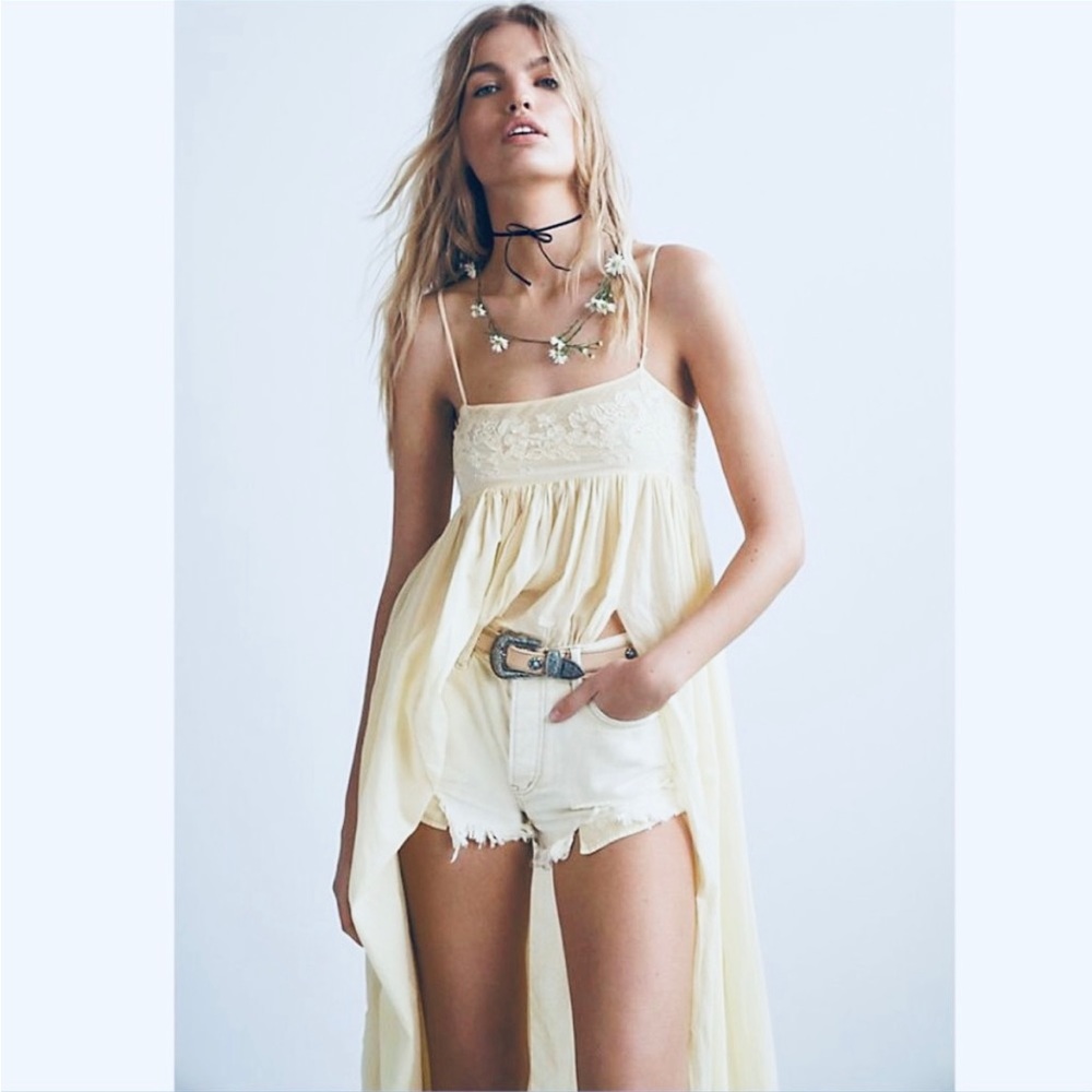 Good Vibrations Cutoff Denim Shorts woman’s 27 free p…
